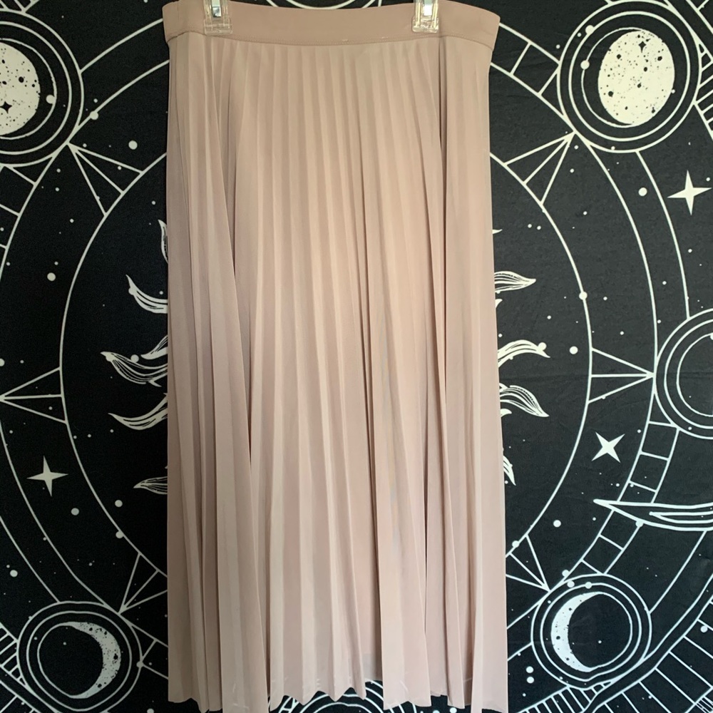 Stella Luce Blush Pleated Midi Skirt
